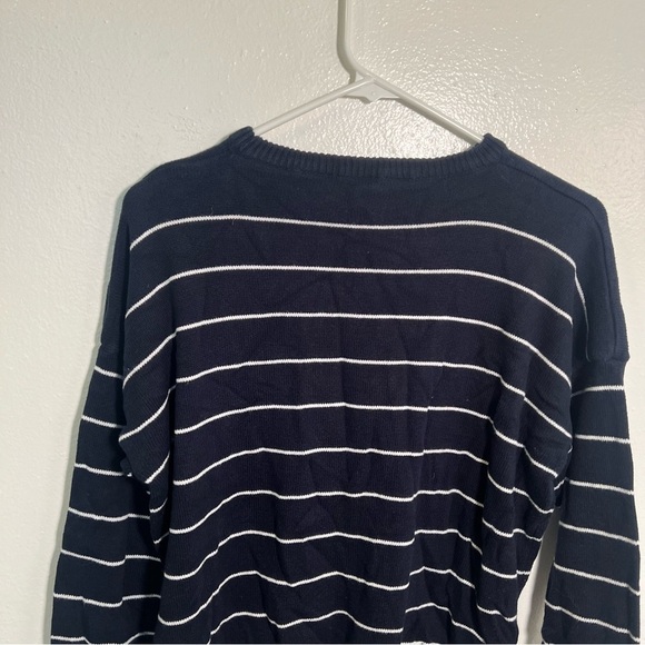 Brandy Melville Jessica Sweater Crewneck Navy White Stripes - Picture 8 of 11